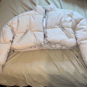 PrettyLittleThing Stone/Nude Size L Cropped Puffer